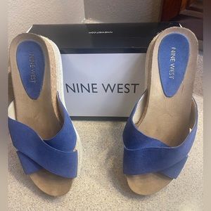 NINE WEST - BLUE SUADE & CORK SANDAL (Like New)